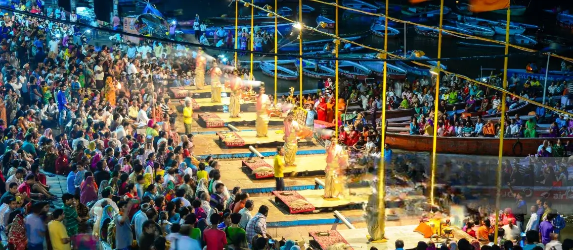 Grand Ganga Aarti on Dev Diwali