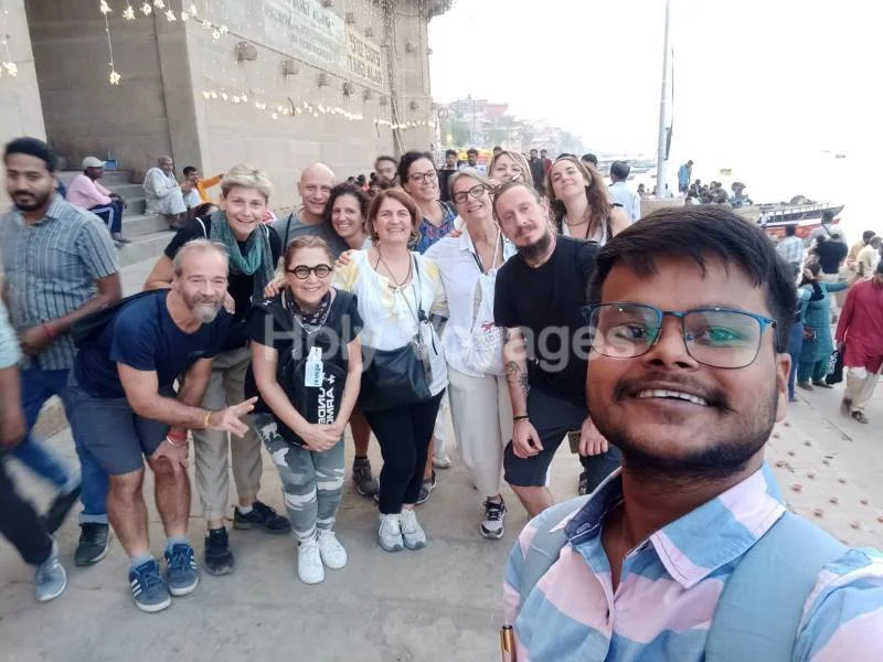 Ms. Manuella and her group from Italy arrived on 15th November 2024 to witness the enchanting Dev Deepawali celebrations at Raja Ghat, Varanasi.