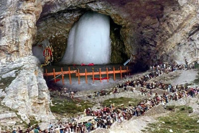 Amarnath Yatra by Helicopter via Pahalgam, India