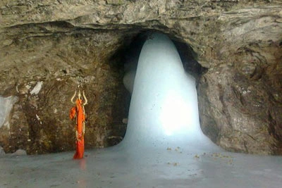 Amarnath Yatra by Helicopter via Baltal, Jammu Kashmir, India