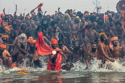 Varanasi to Prayagraj Photography Tour for Kumbh 2025